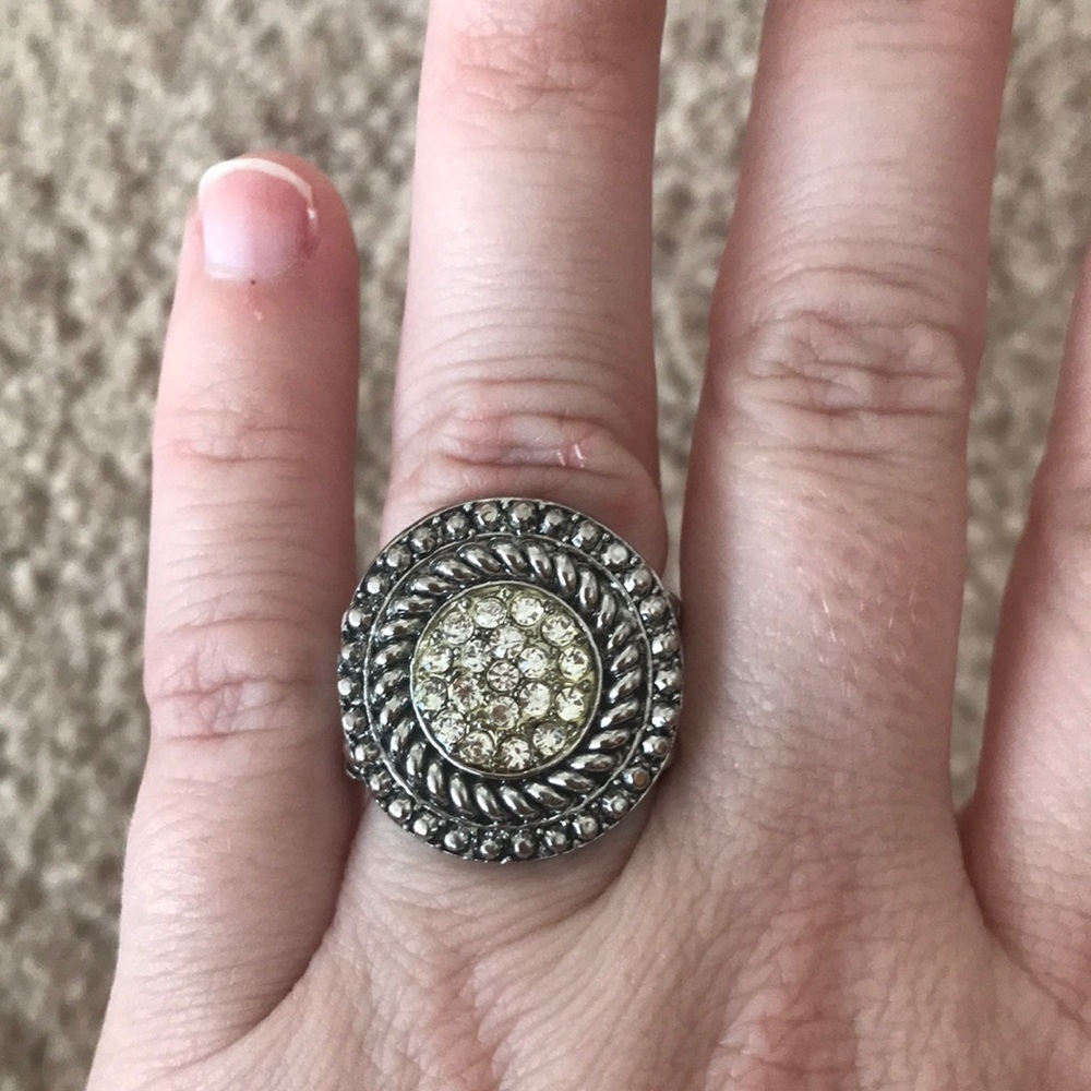 Stretch ring